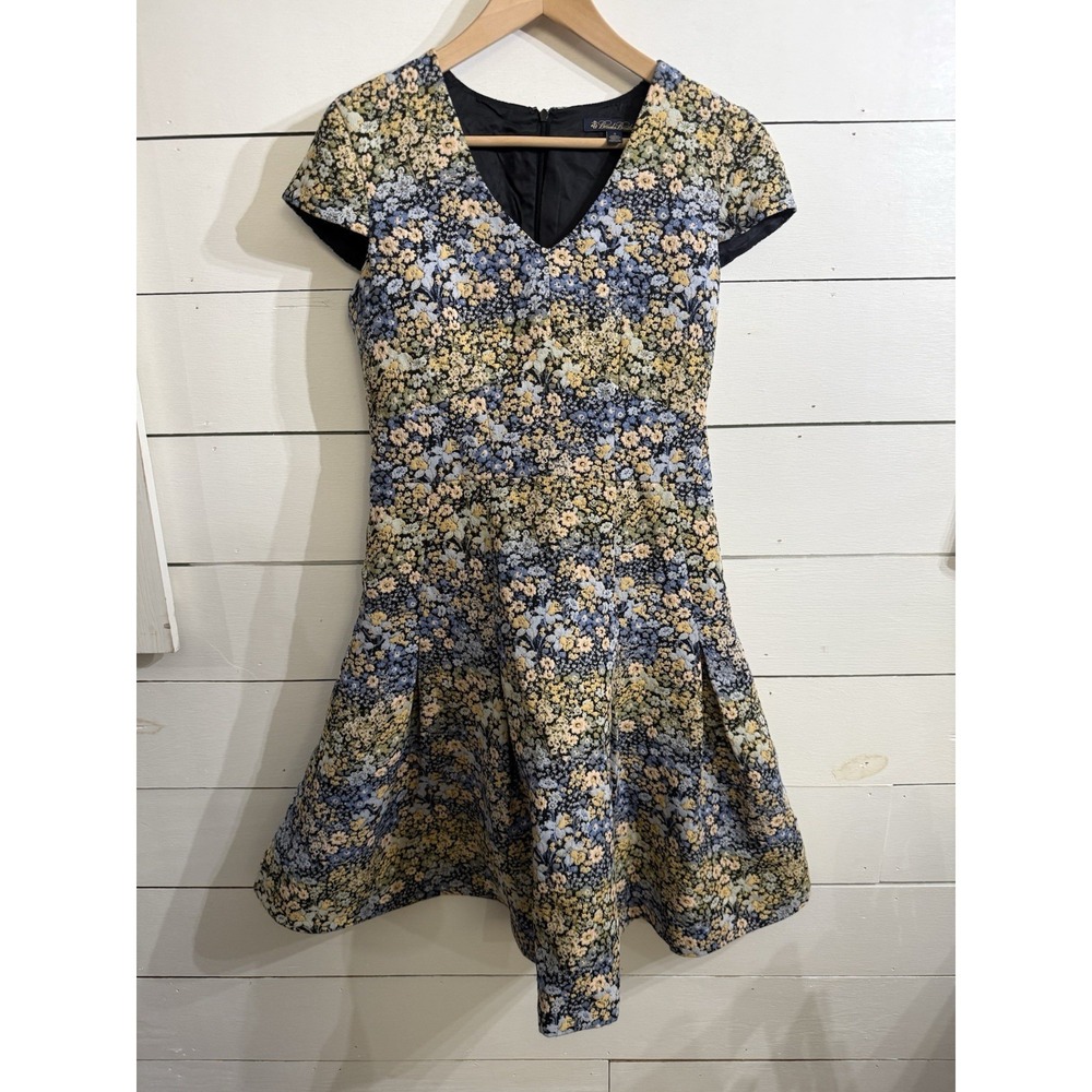 Brooks Brothers Blue Floral Upholstery French Woven Short Sleeve Dress Size 4